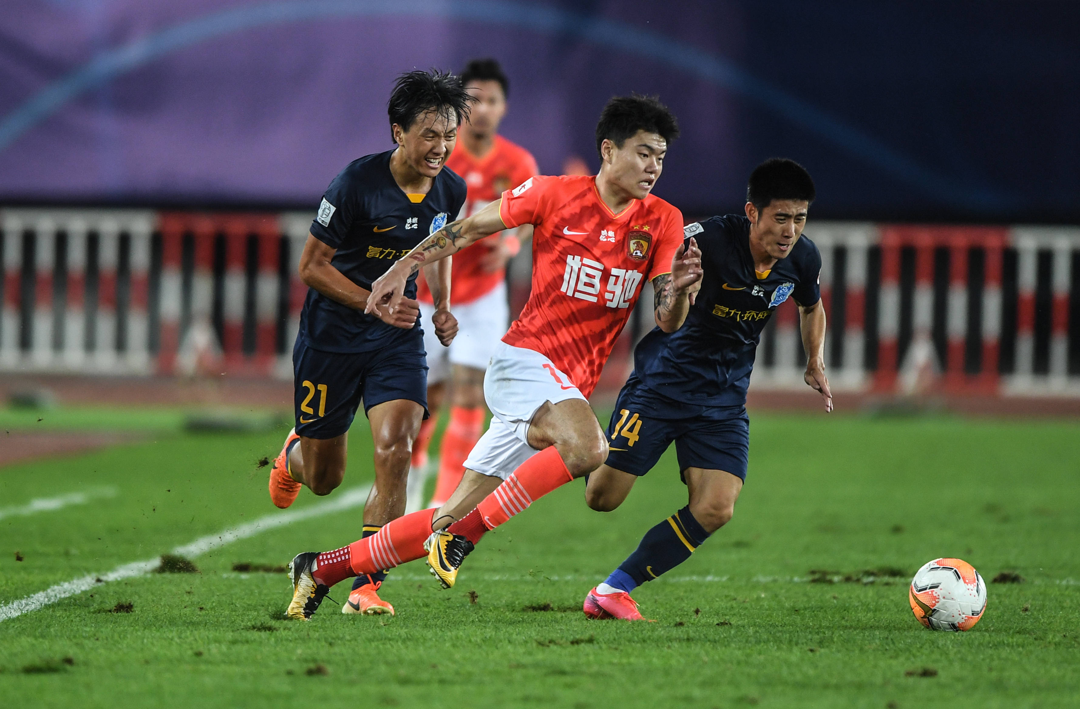 在对阵任何 在对阵任何