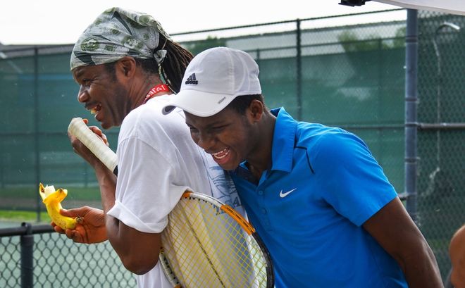 仅巩固了其 仅巩固了其