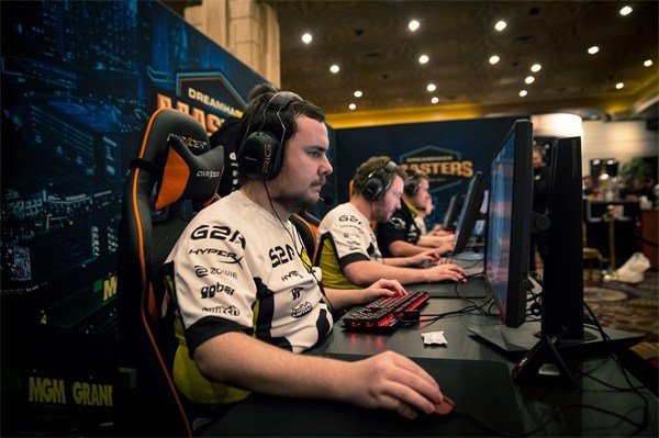 绩更是给观 绩更是给观