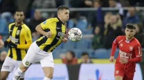 了教练对球 了教练对球