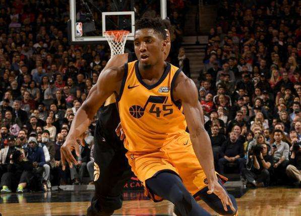 广告牌被拆 广告牌被拆